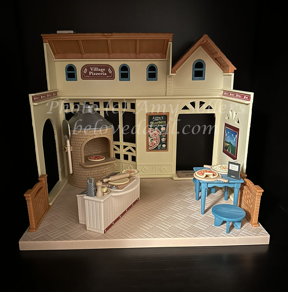 Calico Critters Pizzeria